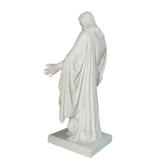 One Moment Time Jesus Christ Statue Utah 10” Resurrected Messiah Statue Figurine - Picture 5 of 16